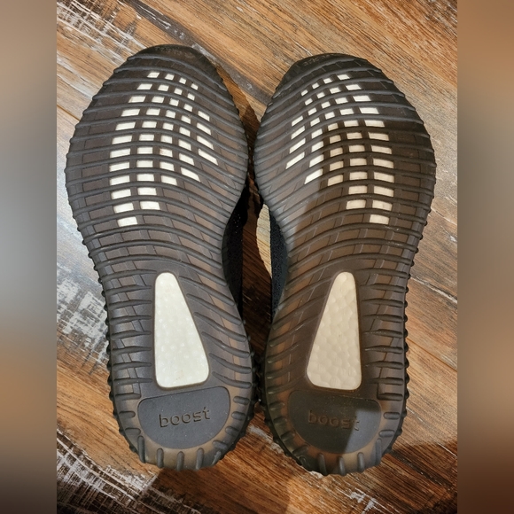 Yeezy 350 v2 copper - Picture 5 of 9